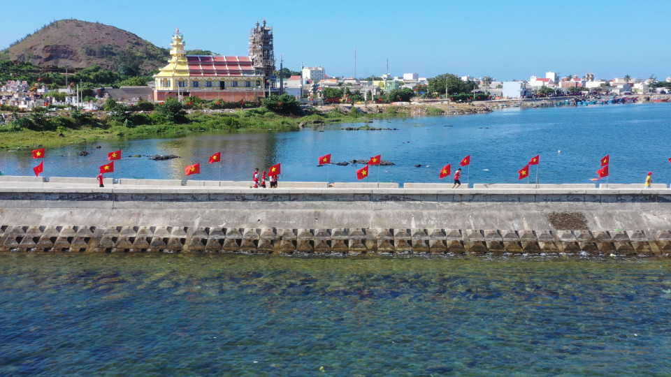  Giải đấu này cũng đem lại cho địa phương cơ hội lớn để quảng bá hình ảnh và phát triển du lịch, nhất là trong bối cảnh dịch COVID-19 còn để lại nhiều ảnh hưởng. (Ảnh: Lâm Phan/Vietnam+)