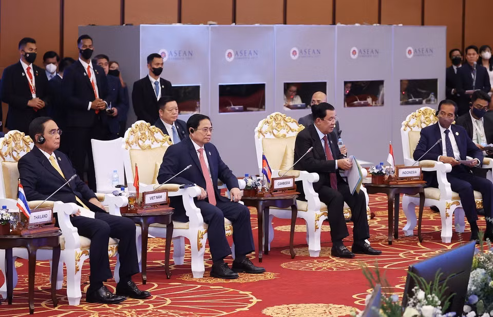 Thủ tướng Phạm Minh Chính và các nguyên thủ, người đứng đầu Chính phủ các nước ASEAN tại buổi đối thoại với đại diện Đại hội đồng liên Nghị viện ASEAN. (Ảnh: Dương Giang/TTXVN)