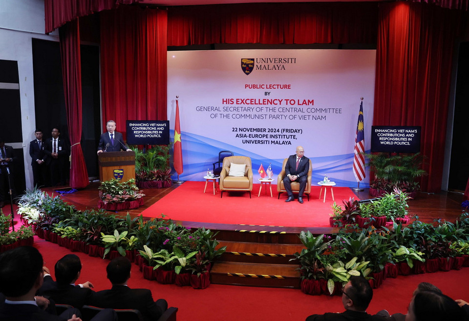 Tổng Bí thư Tô Lâm phát biểu tại Đại học Quốc gia Malaya. (Ảnh: Thống Nhất/TTXVN)
