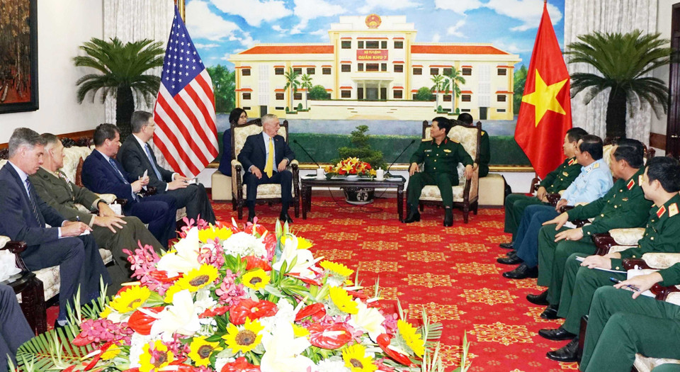Ngày 16/10/2018, tại Thành phố Hồ Chí Minh, Đại tướng, Bộ trưởng Quốc phòng Ngô Xuân Lịch tiếp Bộ trưởng Quốc phòng Hoa Kỳ James Mattis thăm và làm việc tại Việt Nam. (Ảnh: Xuân Khu/TTXVN)