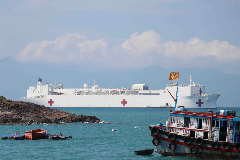 Từ ngày 17/5-2/6/2018, tàu bệnh viện USNS Mercy thuộc Bộ Tư lệnh Hải vận quân sự Hoa Kỳ cập cảng Nha Trang, bắt đầu thực hiện Chương trình Đối tác Thái Bình Dương 2018 tại thành phố Nha Trang, tỉnh Khánh Hòa. (Ảnh: Tiên Minh/TTXVN)
