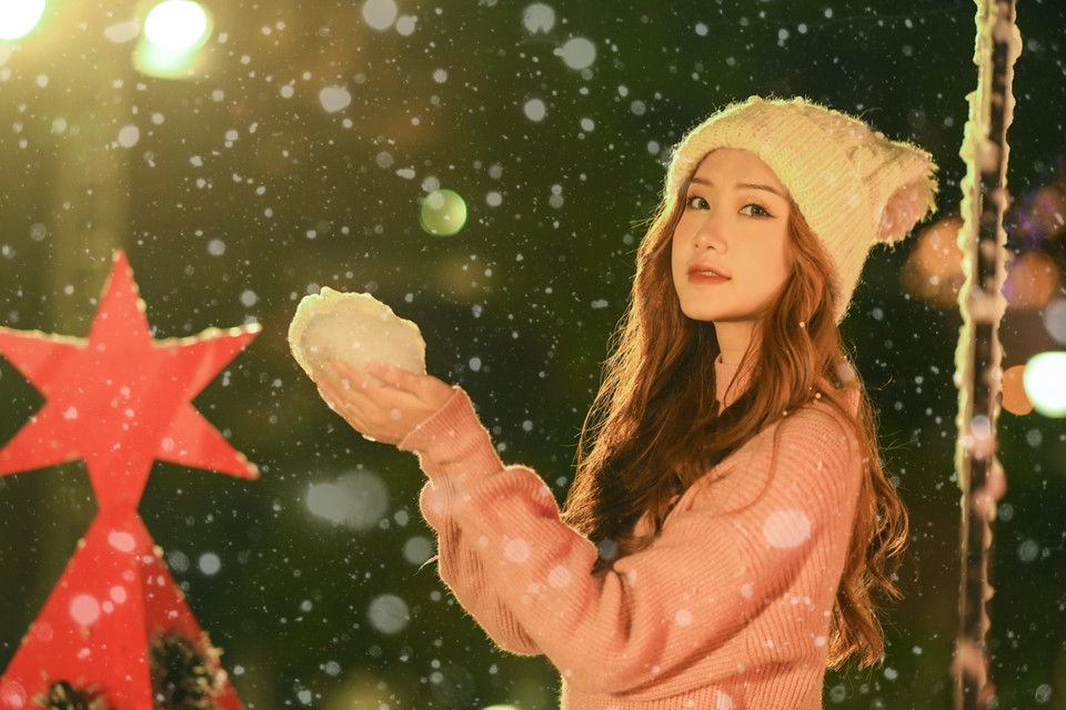 Các gia đình có thể cắm trại tại công viên Hồ Thiên Nga, chèo thuyền kayak, thưởng thức tiệc BBQ thơm phức. (Nguồn: Vietnam+)