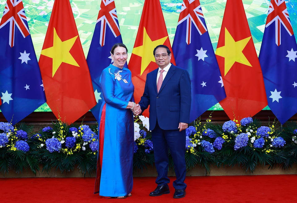 Thủ tướng Phạm Minh Chính hội kiến Chủ tịch Thượng viện Australia Sue Lines. (Ảnh: Dương Giang/TTXVN)