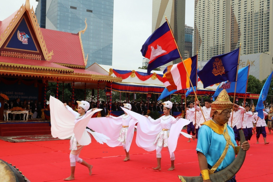 Sáng 7/1, Campuchia long trọng tổ chức kỷ niệm 44 năm Ngày Chiến thắng 7/1. (Ảnh Nguyễn Hùng/TTXVN)