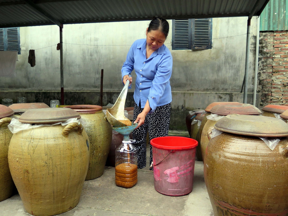 Đặc sản tương nếp Úc Kỳ đã được xuất bán đi nhiều tỉnh, thành trên cả nước. (Ảnh: Quân Trang/TTXVN)