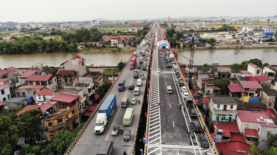 Toàn cảnh Cầu Như Nguyệt trong ngày thông xe. (Ảnh: Danh Lam/TTXVN) 