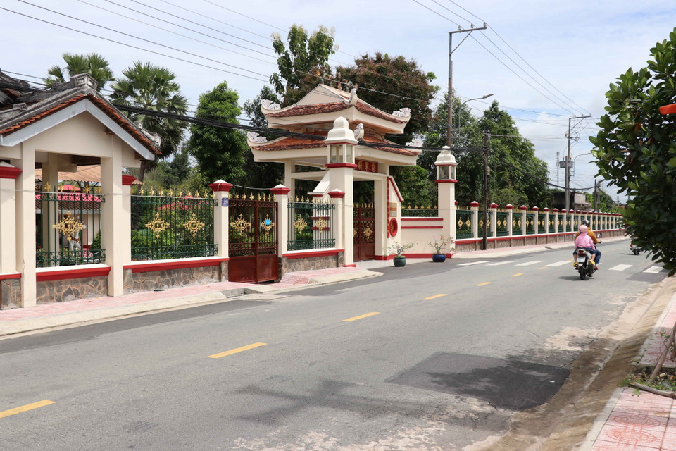 Cổng chính Lăng Quận công Nguyễn Huỳnh Đức. (Ảnh: Minh Hưng/TTXVN)