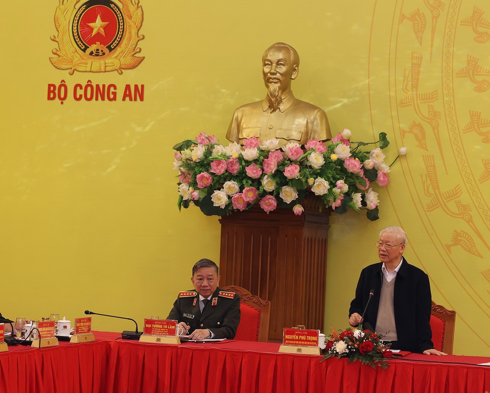  Sáng 21/12, Tổng Bí thư Nguyễn Phú Trọng đến dự và phát biểu chỉ đạo Hội nghị. (Ảnh: Trí Dũng/TTXVN)