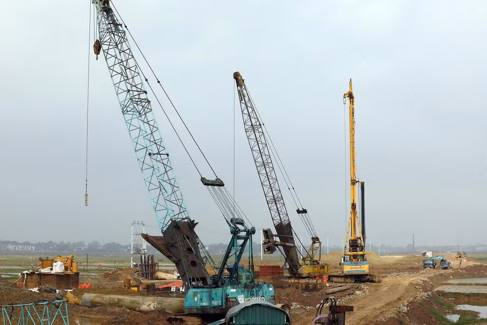 Các đơn vị thi công dự án gồm các đơn vị: Doanh nghiệp tư nhân xây dựng Xuân Trường, Tự Lập, Công ty 471. (Ảnh: Huy Hùng/TTXVN)