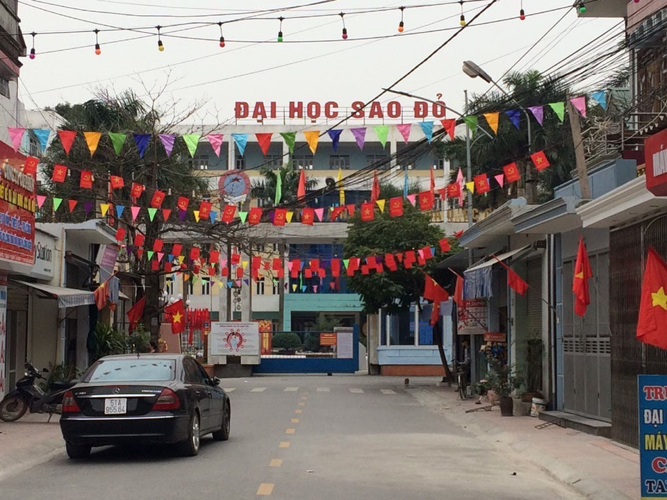 Đại học Sao Đỏ được dùng làm điểm cách ly tập trung. (Ảnh: TTXVN phát)