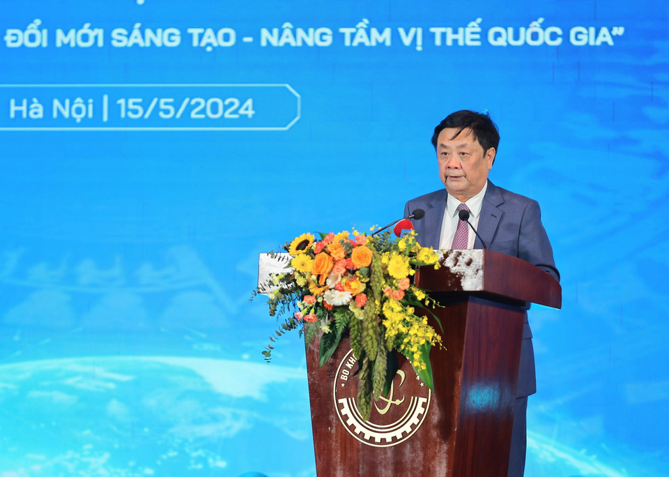 Bộ trưởng Bộ Nông Nghiệp và Phát triển nông thôn Lê Minh Hoan phát biểu. (Ảnh: Hoàng Hiếu/TTXVN)