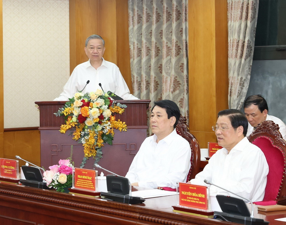 Tổng Bí thư, Chủ tịch nước Tô Lâm, Trưởng ban Chỉ đạo Trung ương về phòng, chống tham nhũng, lãng phí, tiêu cực phát biểu tại buổi làm việc với cán bộ lãnh đạo các cơ quan Nội chính Trung ương. (Ảnh: Trí Dũng/TTXVN)