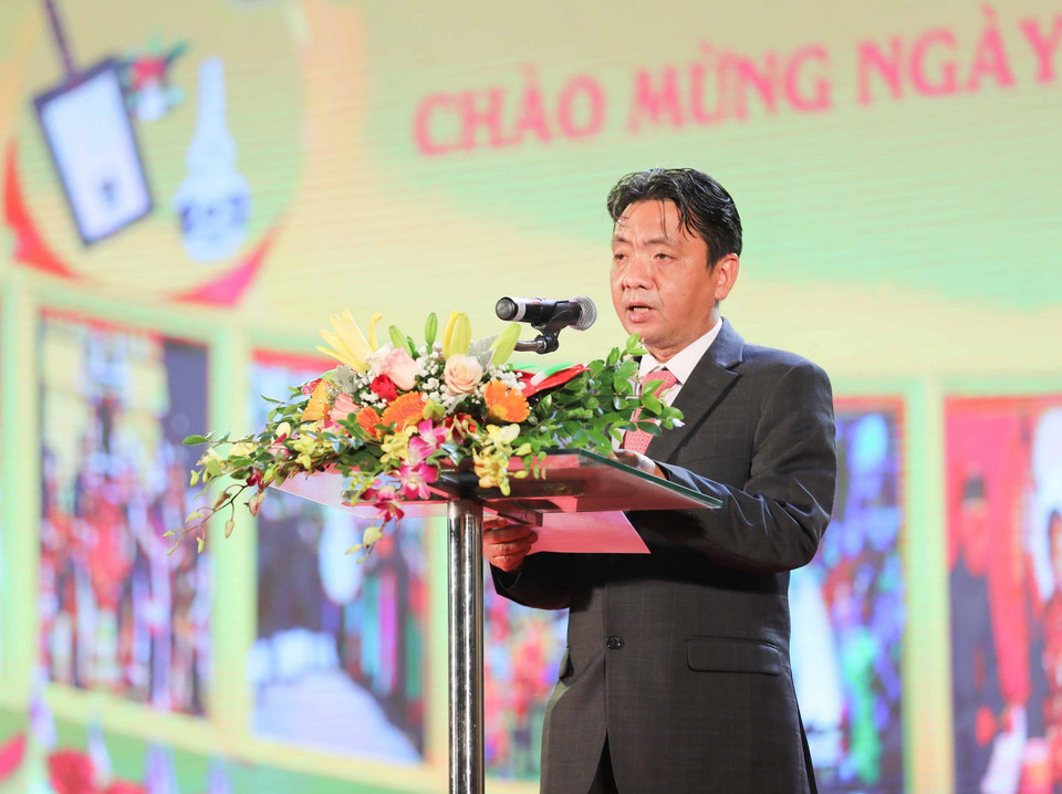  Thứ trưởng Bộ Văn hóa, Thể thao và Du lịch Hoàng Đạo Cương phát biểu khai mạc triển lãm. (Ảnh: Thanh Tùng/TTXVN)