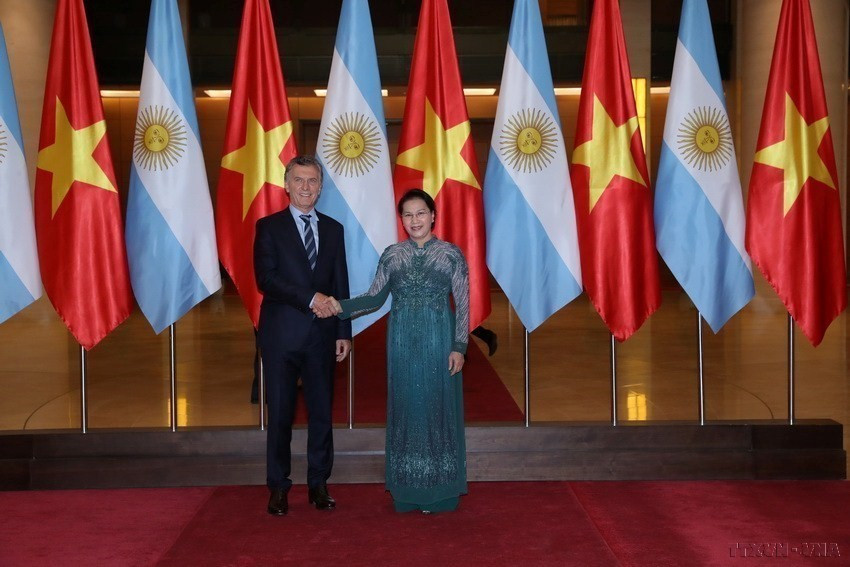 Chủ tịch Quốc hội Nguyễn Thị Kim Ngân tiếp Tổng thống Argentina Mauricio Macri thăm cấp Nhà nước Việt Nam (2019). (Ảnh: Trọng Đức/TTXVN)