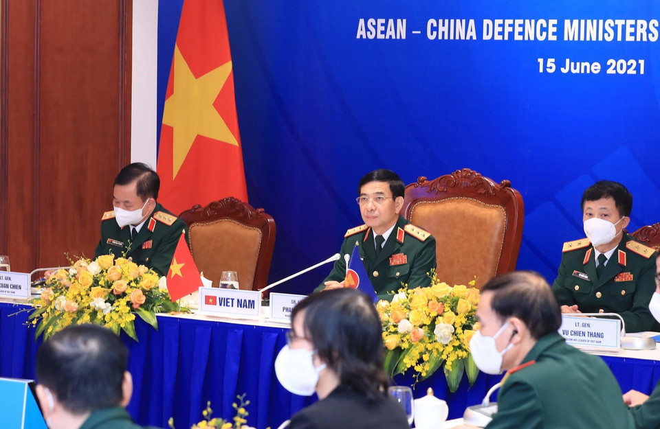 Trong ảnh: Thượng tướng Phan Văn Giang, Bộ trưởng Bộ Quốc phòng, trưởng đoàn Việt Nam dự cuộc gặp. (Ảnh: Trọng Đức/TTXVN)