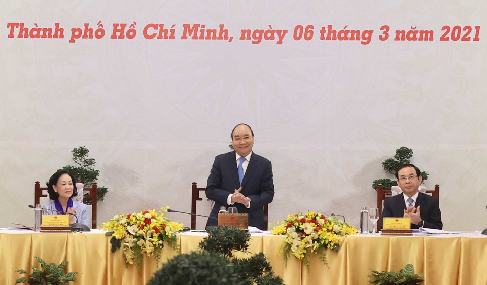 Thủ tướng Nguyễn Xuân Phúc chủ trì cuộc “Đối thoại 2045.” (Ảnh: Thống Nhất/TTXVN)