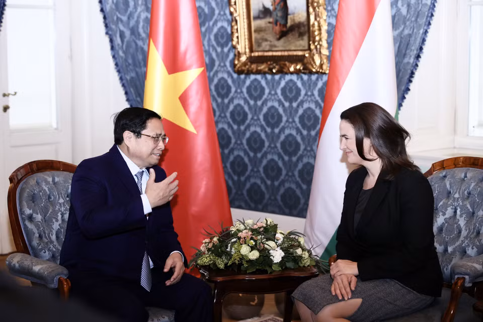 Thủ tướng Phạm Minh Chính hội kiến Tổng thống Hungary Katalin Novák. (Ảnh: Dương Giang/TTXVN)