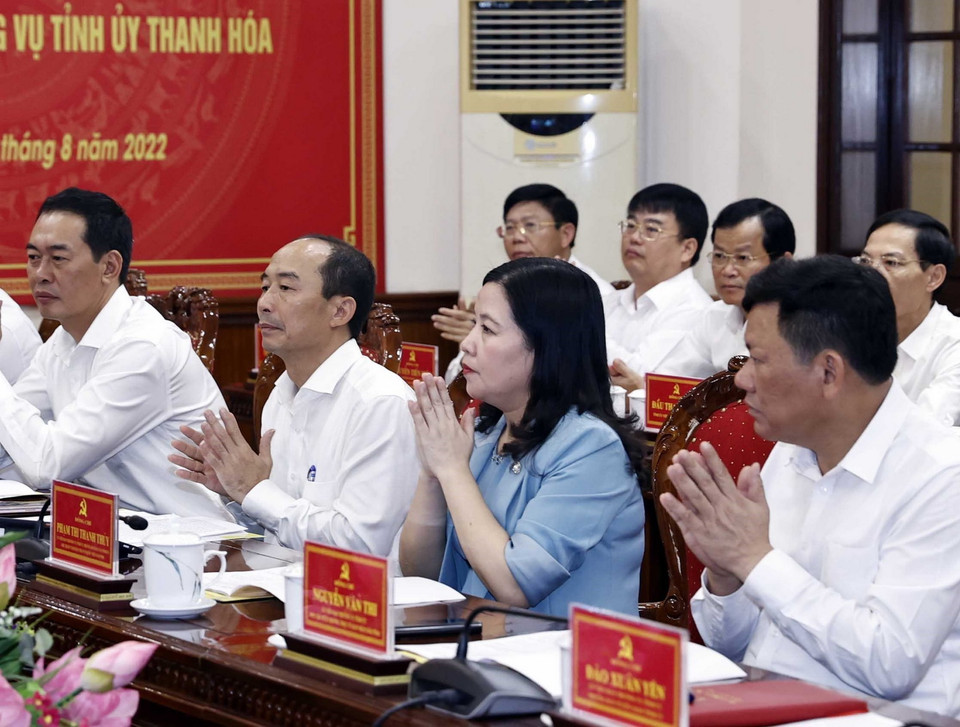 Các đại biểu dự buổi làm việc với Ban Thường vụ Tỉnh ủy Thanh Hóa. (Ảnh: Thống Nhất/TTXVN)