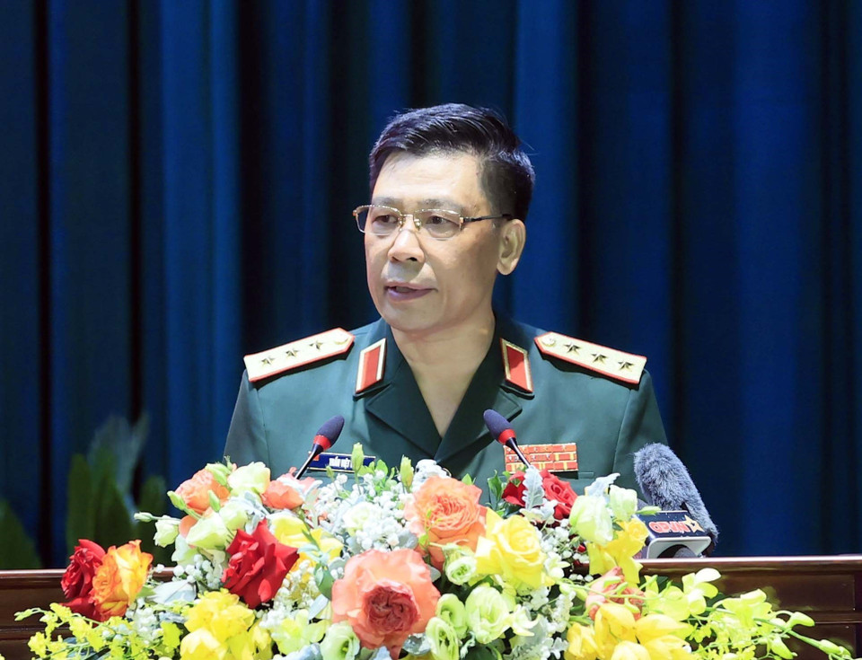 Thượng tướng Trần Việt Khoa, Giám đốc Học viện Quốc phòng, phát biểu. (Ảnh: Thống Nhất/TTXVN) 