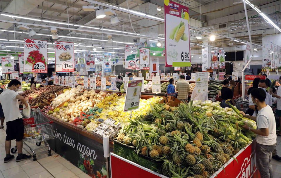 Siêu thị bán lẻ Big C cam kết tiêu thụ số lượng lớn hàng nông sản trong nước. (Ảnh: Trần Việt/TTXVN)