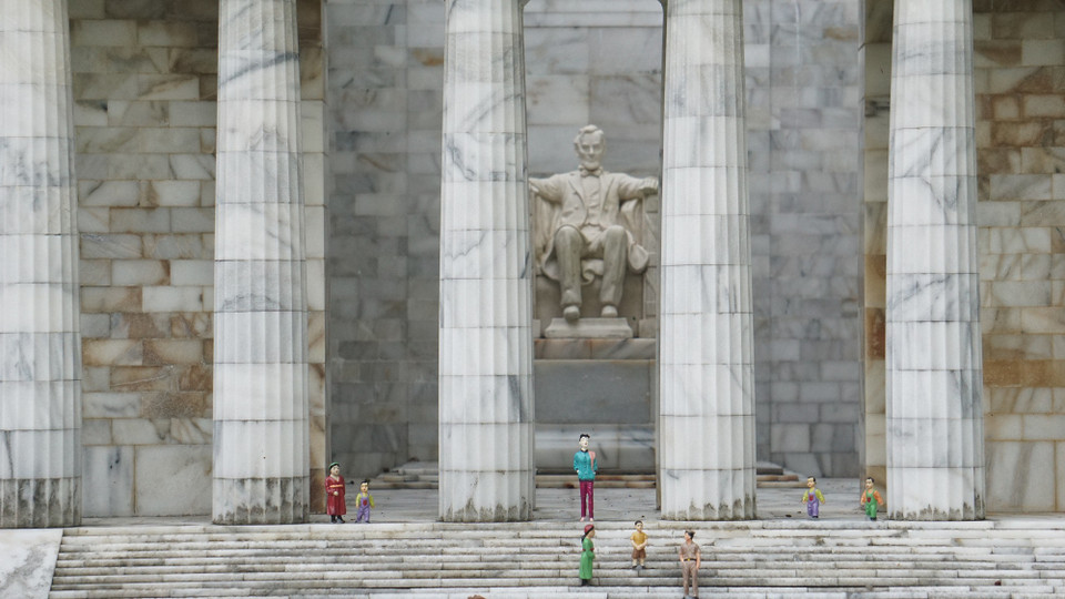 Công trình kiến trúc nổi tiếng Hoa Kỳ với vị tổng thống uy nghi. (Ảnh: Trần Long/Vietnam+) 