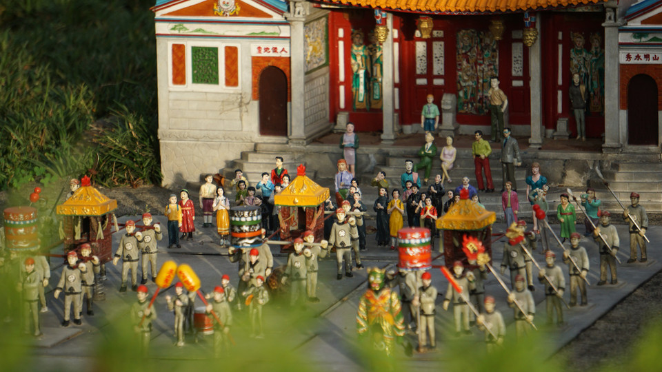 Khu Mini World được chia thành các chủ đề thu nhỏ, gồm: Đài Loan, Trung Hoa, châu Á, châu Âu và châu Mỹ, nơi các du khách có thể tìm thấy những mô hình kỳ quan kiến trúc-điêu khắc của từng quốc gia và khu vực. (Ảnh: Trần Long/Vietnam+)