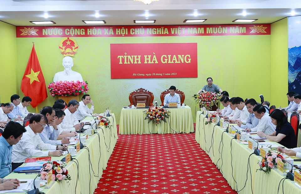 Thủ tướng Phạm Minh Chính kết luận buổi làm việc với lãnh đạo chủ chốt tỉnh Hà Giang. (Ảnh: Dương Giang/TTXVN)