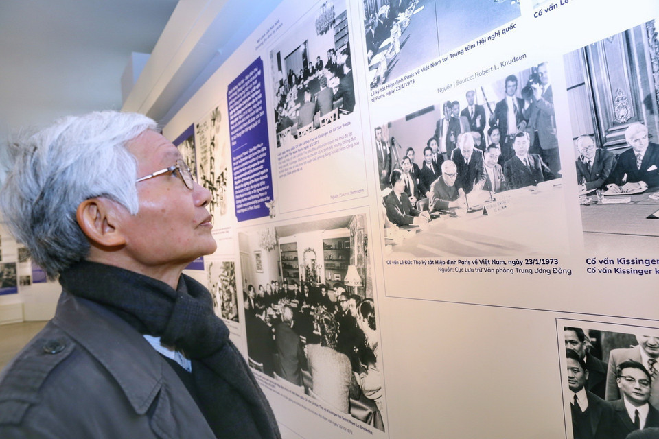 Chiều 16/1, tại Hà Nội, Bảo tàng Hồ Chí Minh tổ chức khai mạc triển lãm "Hiệp định Paris-Cánh cửa hòa bình." (Ảnh: Tuấn Đức/TTXVN)