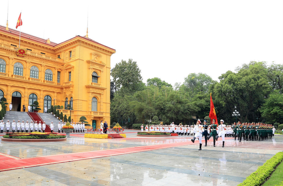 Quang cảnh Lễ đón. (Ảnh: Thống NhấtTTXVN)