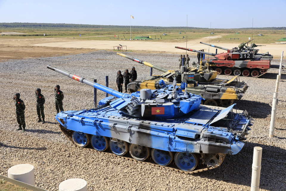 Các kíp xe của Đội tuyển Việt Nam bốc thăm được phương án thi đấu lần lượt như sau: 1. Chạy vòng tốc độ, 2. Bắn pháo, 3. Bắn súng 12,7mm, 4. Bắn súng đồng trục 7,62mm