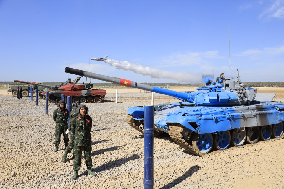 Kíp xe số 3 gồm: Đại úy Vương Văn Xếp, Trưởng xe; Thượng úy QNCN Phan Anh Tuấn, Pháo thủ và Trung úy QNCN Chu Văn Tùng, Lái xe