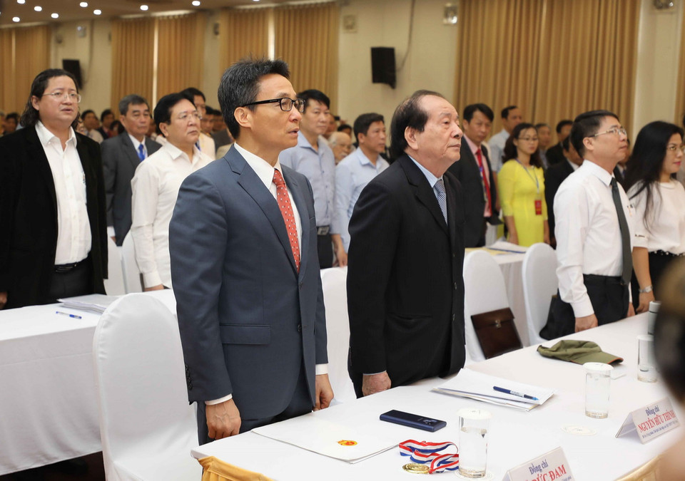 Phó Thủ tướng Chính phủ Vũ Đức Đam cùng các đại biểu tại đại hội. (Ảnh: Thanh Tùng/TTXVN)