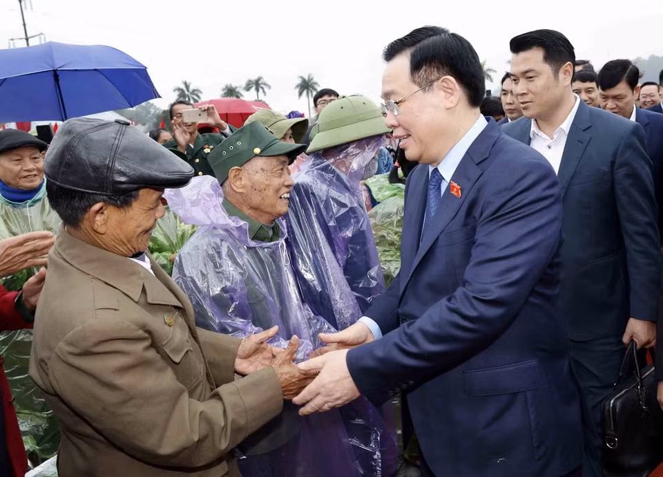 Chủ tịch Quốc hội Vương Đình Huệ và các tầng lớp nhân dân tham dự buổi lễ. (Ảnh: Nhan Sáng/TTXVN)
