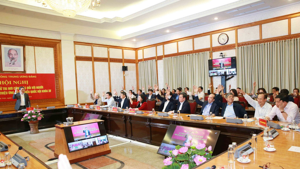 Đại biểu dự hội nghị biểu quyết giới thiệu người ứng cử đại biểu Quốc hội khóa XV. (Ảnh: Phương Hoa/TTXVN)