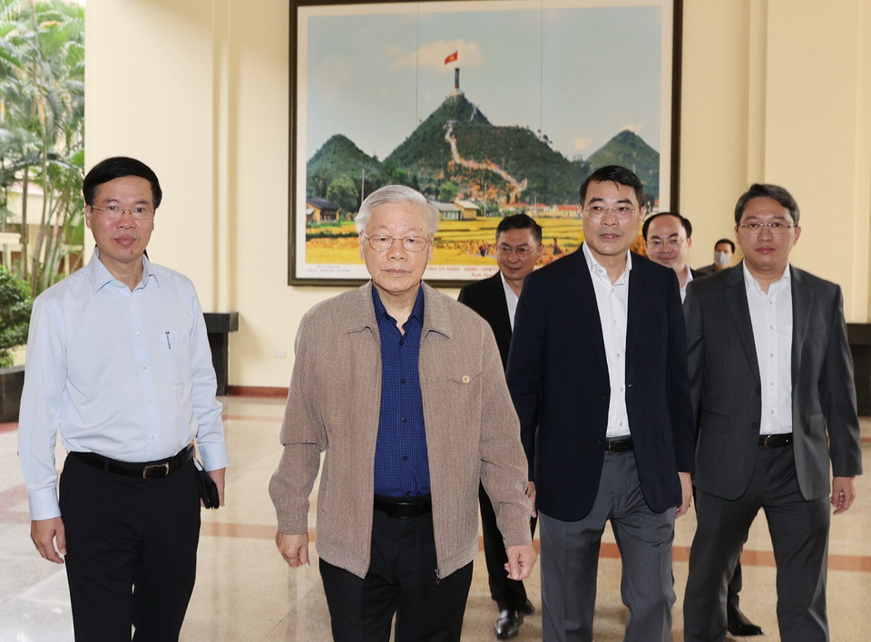 Tổng Bí thư, Chủ tịch nước Nguyễn Phú Trọng và các đại biểu đến dự Hội nghị. (Ảnh: Trí Dũng/TTXVN)