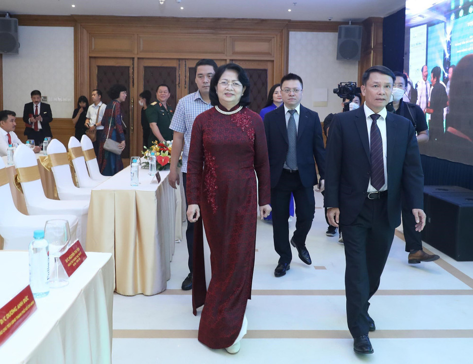 Phó Chủ tịch nước Đặng Thị Ngọc Thịnh dự lễ kỷ niệm. (Ảnh: Lâm Khánh/TTXVN)