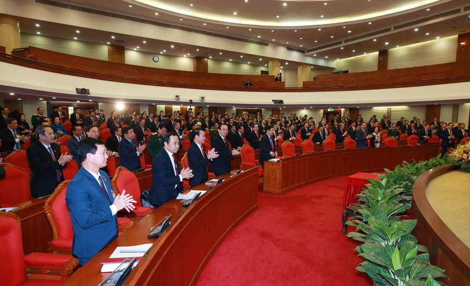 Các đồng chí Ủy viên Trung ương Đảng dự hội nghị. (Ảnh: TTXVN)