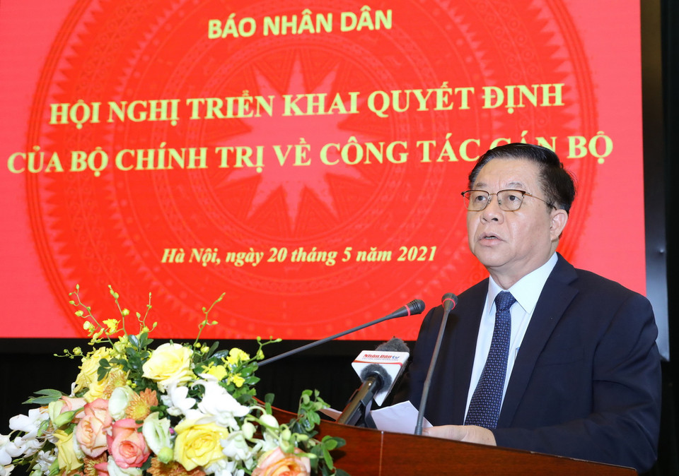 Trưởng Ban Tuyên giáo Trung ương Nguyễn Trọng Nghĩa phát biểu giao nhiệm vụ. (Ảnh: Nguyễn Điệp/TTXVN)