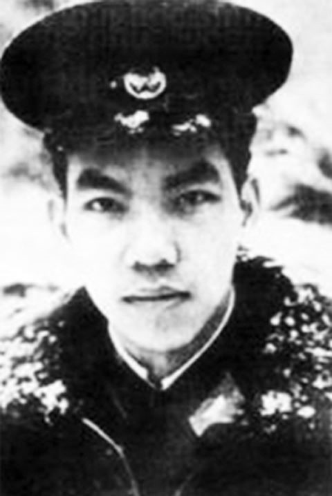 Phi công Vũ Xuân Thiều đã lái máy bay MiG-21 đâm thẳng vào máy bay B-52 Mỹ và hy sinh anh dũng, đêm 28/12/1972. (Ảnh: Tư liệu/TTXVN phát)