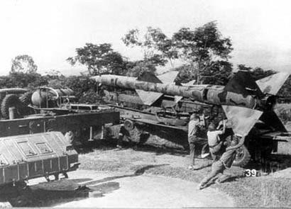 Bộ đội tên lửa là lực lượng nòng cốt trong Chiến thắng "Hà Nội - Điện Biên Phủ trên không," với thành tích bắn rơi 29 chiếc B-52, đập tan thần tượng "Siêu pháo đài bay" của không lực Hoa Kỳ. (Ảnh: TTXVN)