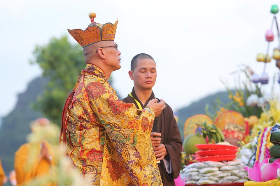 Các hòa thượng, sư tăng dự Lễ cầu nguyện Quốc thái dân an. (Ảnh: Thành Đạt/TTXVN)