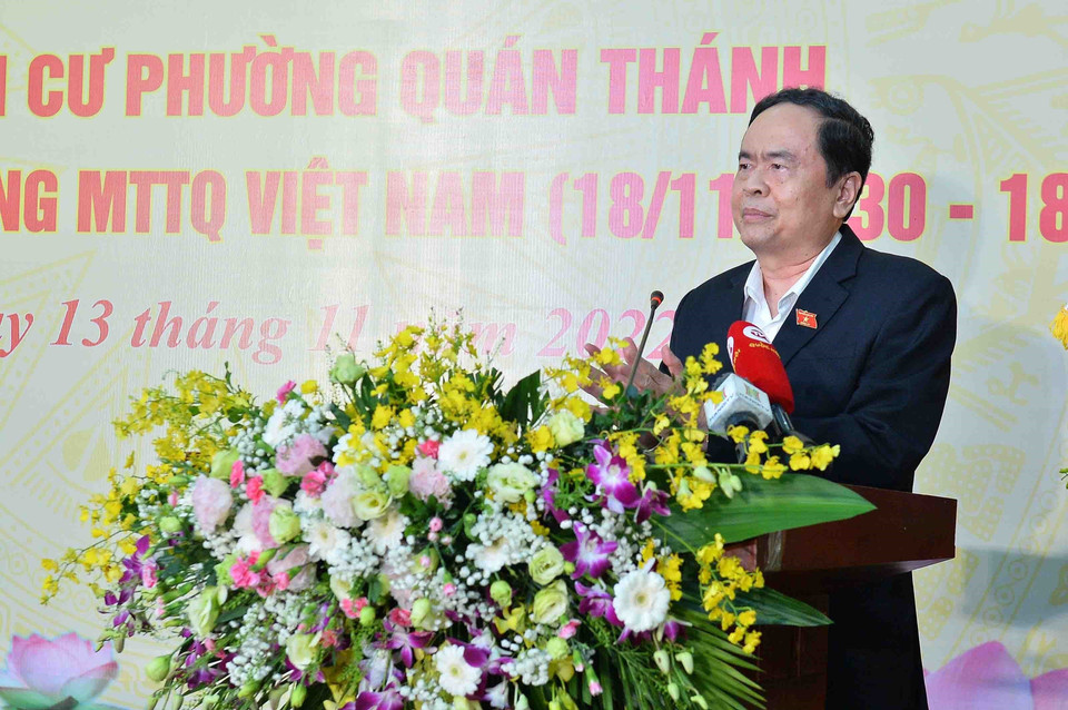 Phó Chủ tịch Thường trực Quốc hội Trần Thanh Mẫn phát biểu tại Ngày hội Đại đoàn kết toàn dân tộc liên địa bàn dân cư phường Quán Thánh. (Ảnh: Minh Đức/TTXVN)