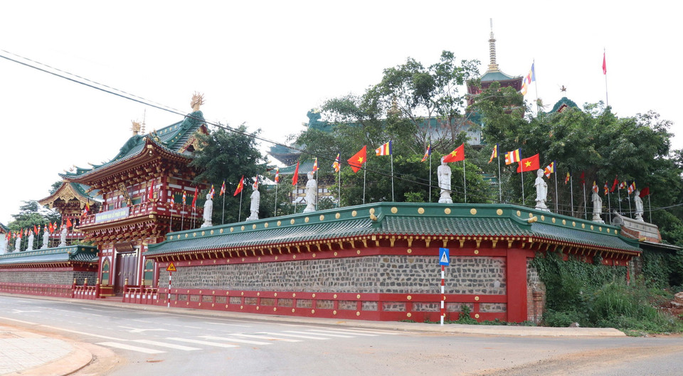  Quang cảnh bên ngoài Chùa Minh Thành, thành phố Pleiku, tỉnh Gia Lai. (Ảnh: Hồng Điệp/TTXVN)