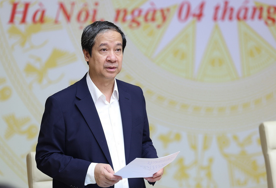 Ông Nguyễn Kim Sơn, Bộ trưởng Bộ Giáo dục và Đào tạo, Ủy viên Thường trực Ủy ban báo cáo kết quả đổi mới, phát triển giáo dục mầm non. (Ảnh: Dương Giang/TTXVN)