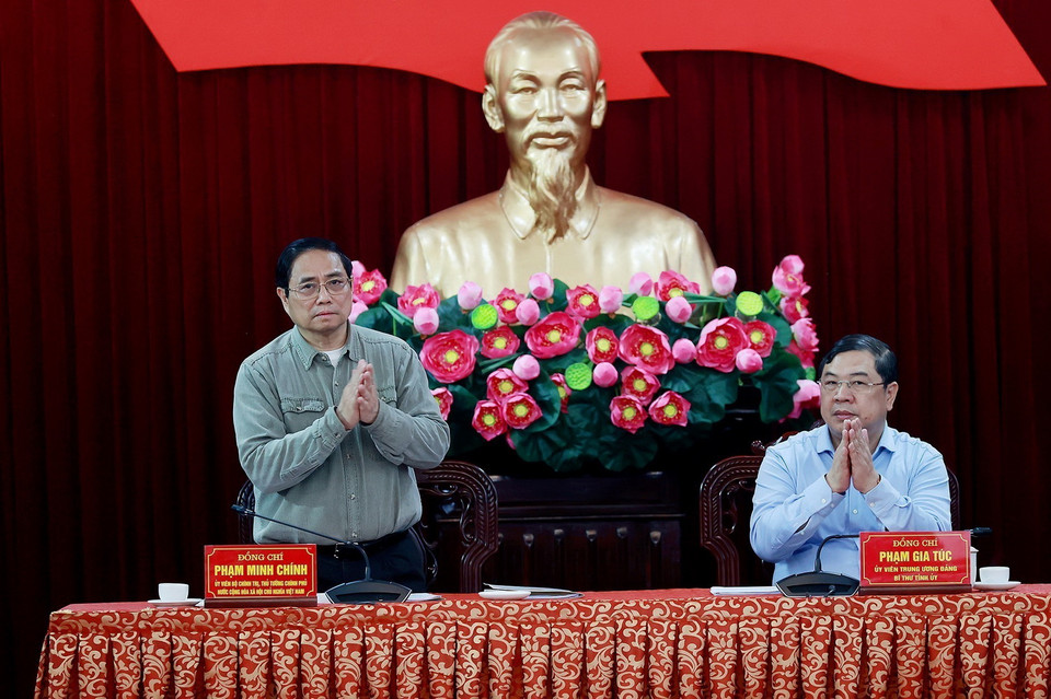 Chiều 15/1, Thủ tướng Phạm Minh Chính làm việc với Ban Thường vụ Tỉnh ủy Nam Định về tình hình phát triển kinh tế-xã hội, quốc phòng an ninh và công tác xây dựng Đảng, hệ thống chính trị của tỉnh. (Ảnh: Dương Giang/TTXVN)