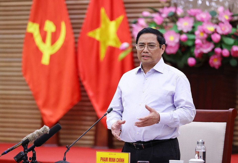 Thủ tướng kết luận buổi làm việc với lãnh đạo chủ chốt tỉnh Nghệ An. (Ảnh: Dương Giang/TTXVN)