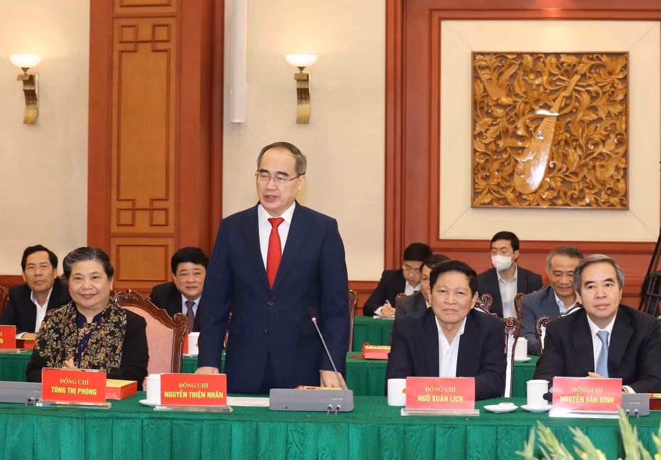 Ông Nguyễn Thiện Nhân, nguyên Ủy viên Bộ Chính trị khóa XII, nguyên Bí thư Thành ủy Thành phố Hồ Chí Minh phát biểu tại buổi gặp mặt. (Ảnh: Phương Hoa/TTXVN)