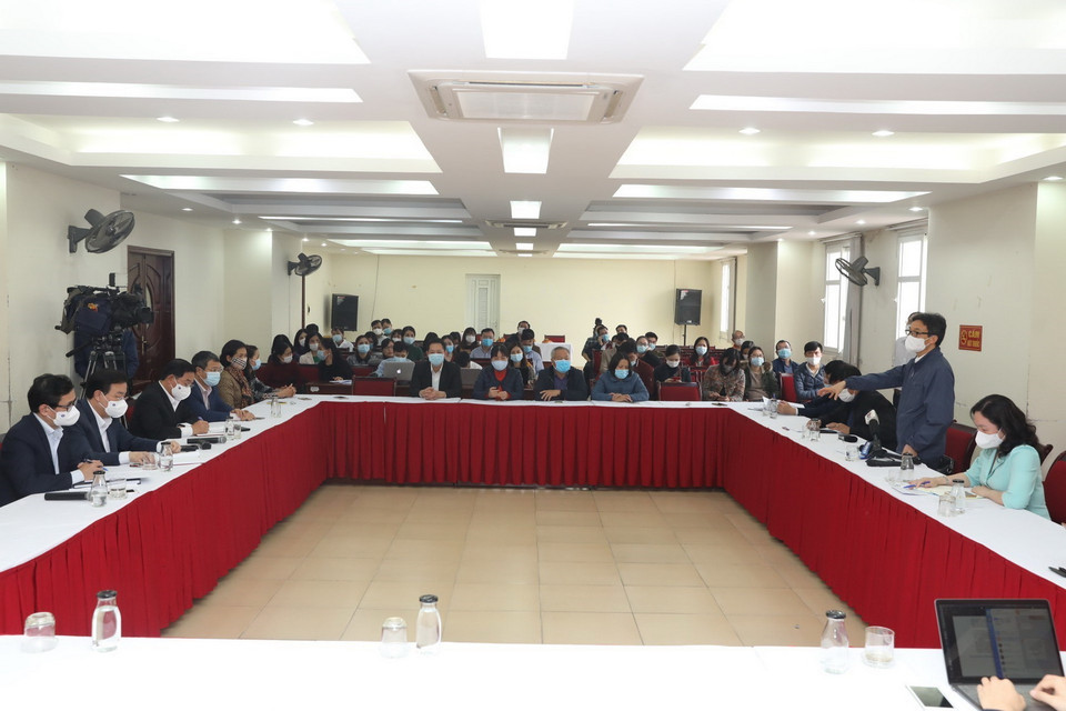 Phó Thủ tướng Chính phủ Vũ Đức Đam phát biểu tại buổi làm việc. (Ảnh: Minh Quyết/TTXVN)