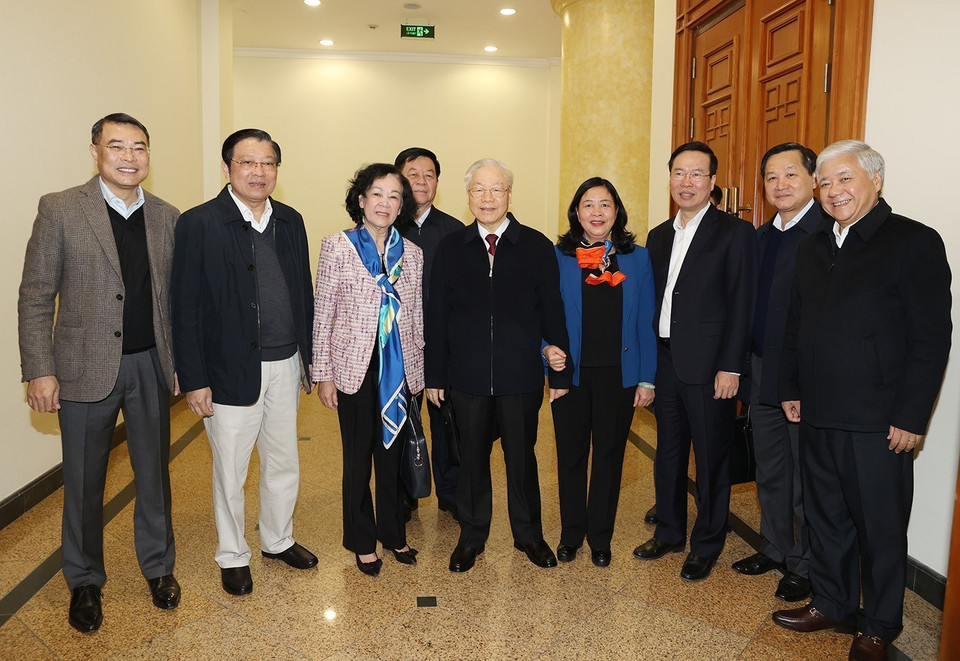 Tổng Bí thư Nguyễn Phú Trọng và các đại biểu dự cuộc họp. (Ảnh : Trí Dũng/TTXVN)