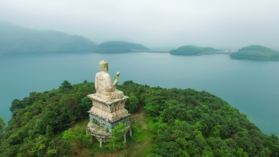 ... mang lại cảm giác yên bình cho bất kỳ ai đặt chân đến nơi đây. 